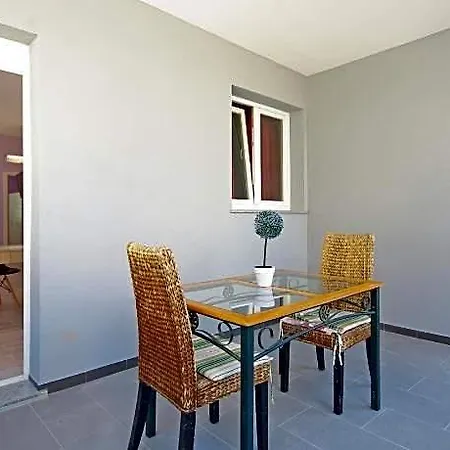 Makarska Apartments 3* 마카르스카