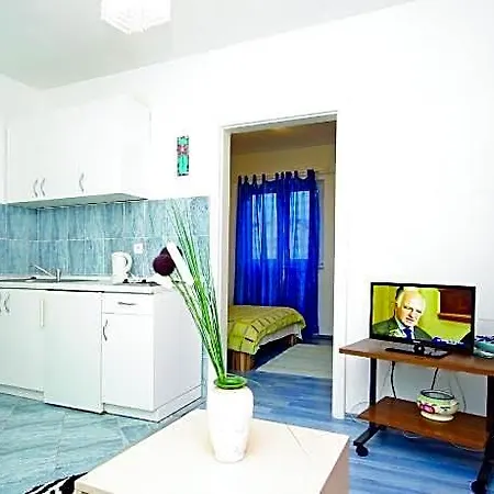 Makarska Apartments 호텔 3*