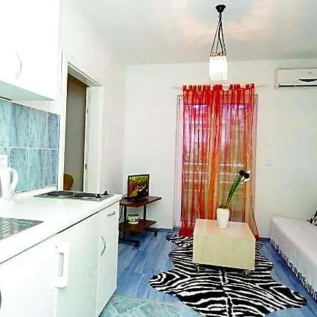 Makarska Apartments 마카르스카